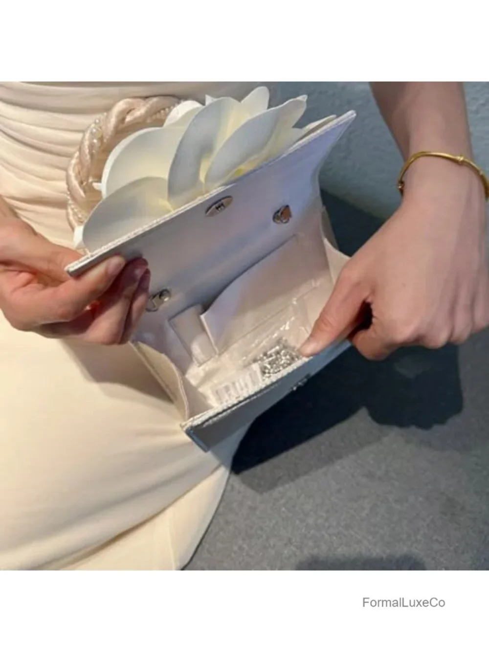 Floral Pearl Beaded Clutch Purse with Chain Strap Women's Evening Bag Prom Party